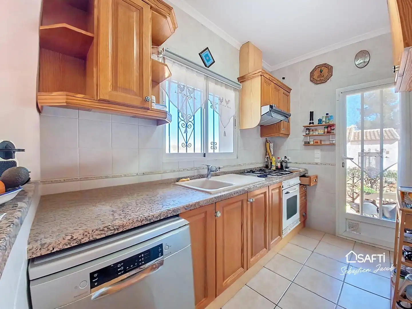 Kitchen of Houses for sale in Ador  with Terrace and Swimming Pool