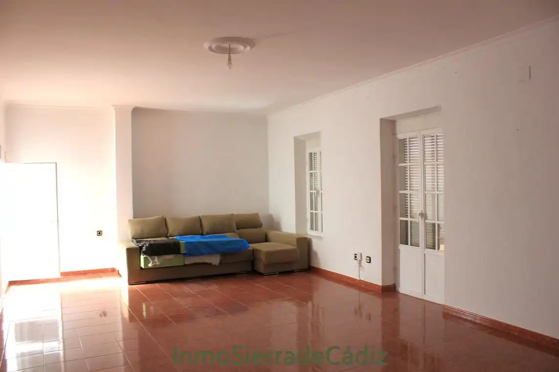 Sala de estar de Casa o chalet en venta en Algodonales con Aire acondicionado, Terraza y Trastero