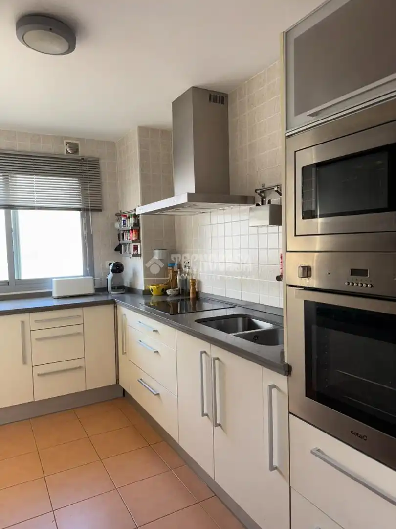Cocina de Ático en venta en La Algaba con Aire acondicionado y Terraza