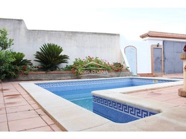 Landhaus mit Pool zum Verkauf in Motril  ciudad
