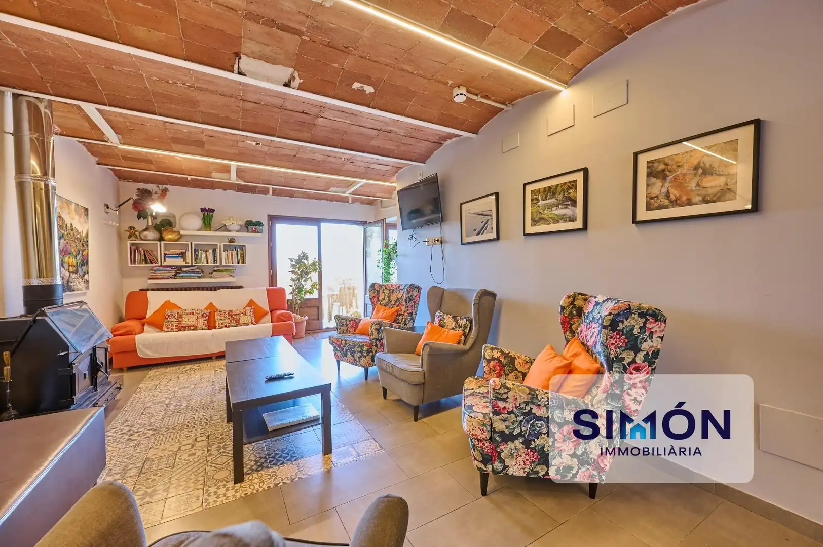 Sala de estar de Finca rústica en venta en Casserres con Aire acondicionado, Calefacción y Terraza