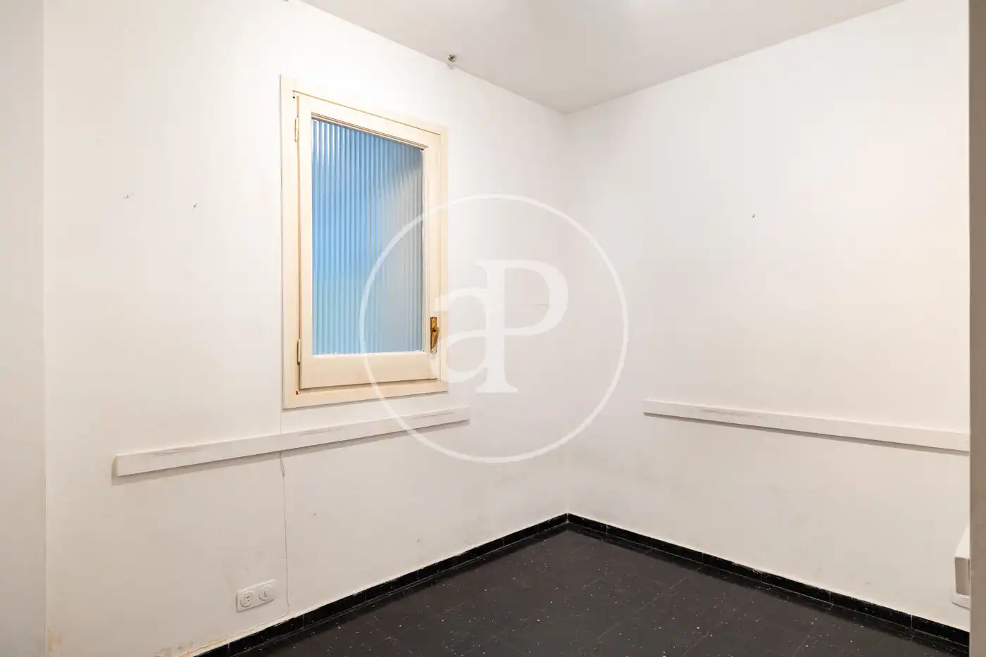 Piso en venta en Barcelona con Aire acondicionado, Calefacción y Balcón
