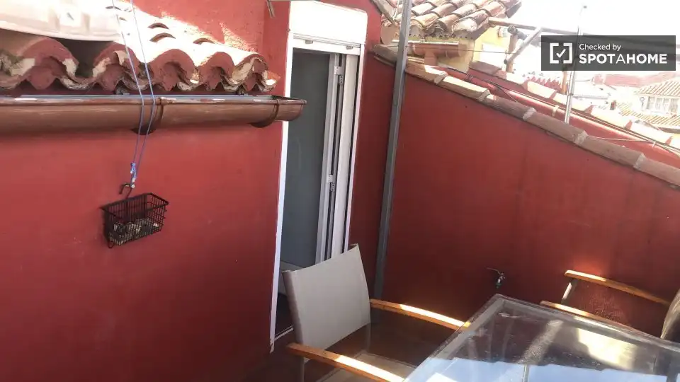 Appartamento con terrazza in affitto a Centro, imagen 8