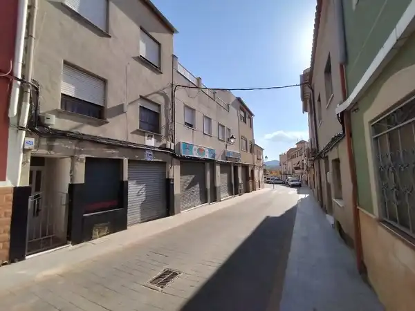 Casa adosada en venda a Avda Cehegin, Bullas
