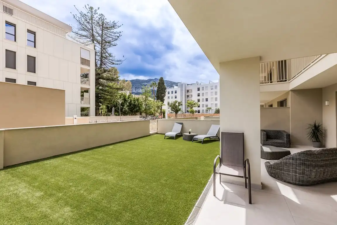 Terraza de Apartamento de alquiler en Dénia con Aire acondicionado, Jardín privado y Terraza