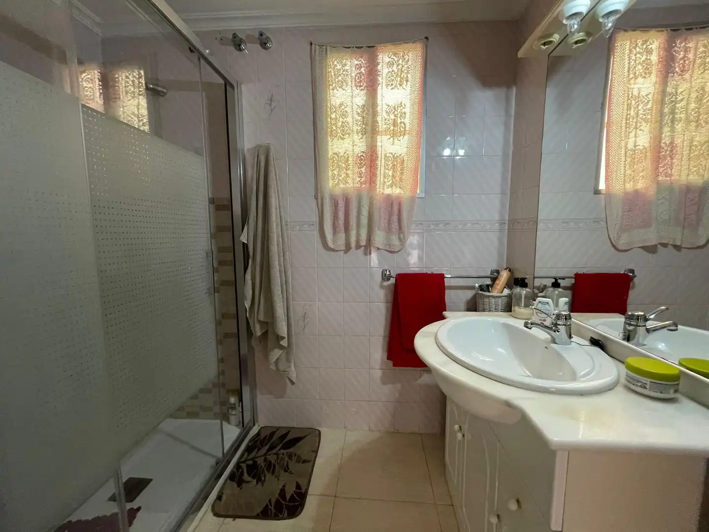 Baño de Casa o chalet en venta en Guardamar del Segura con Aire acondicionado, Calefacción y Jardín privado