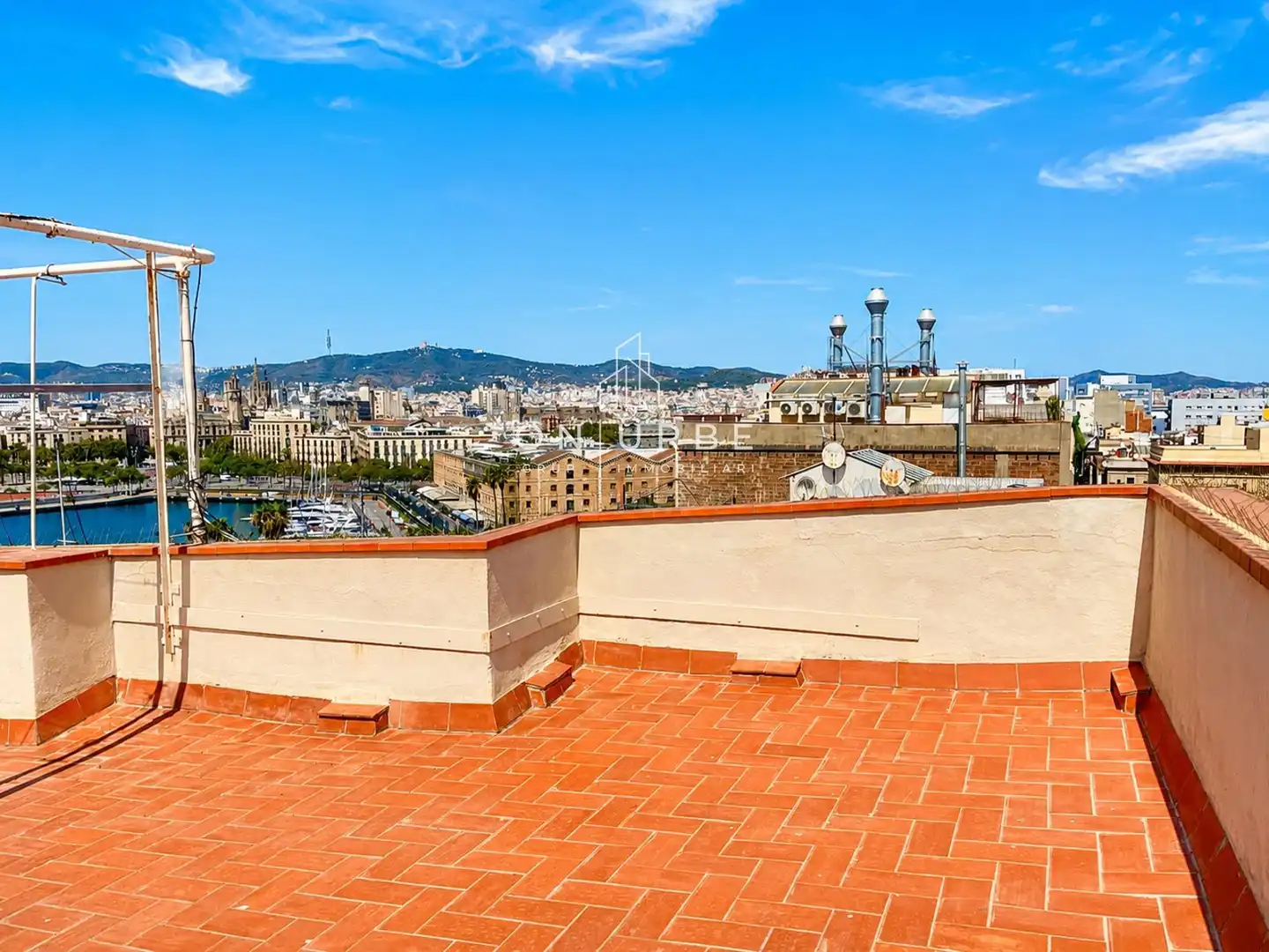 Piso con terraza en venta en Joan de Borbo Comte Barce, imagen 32