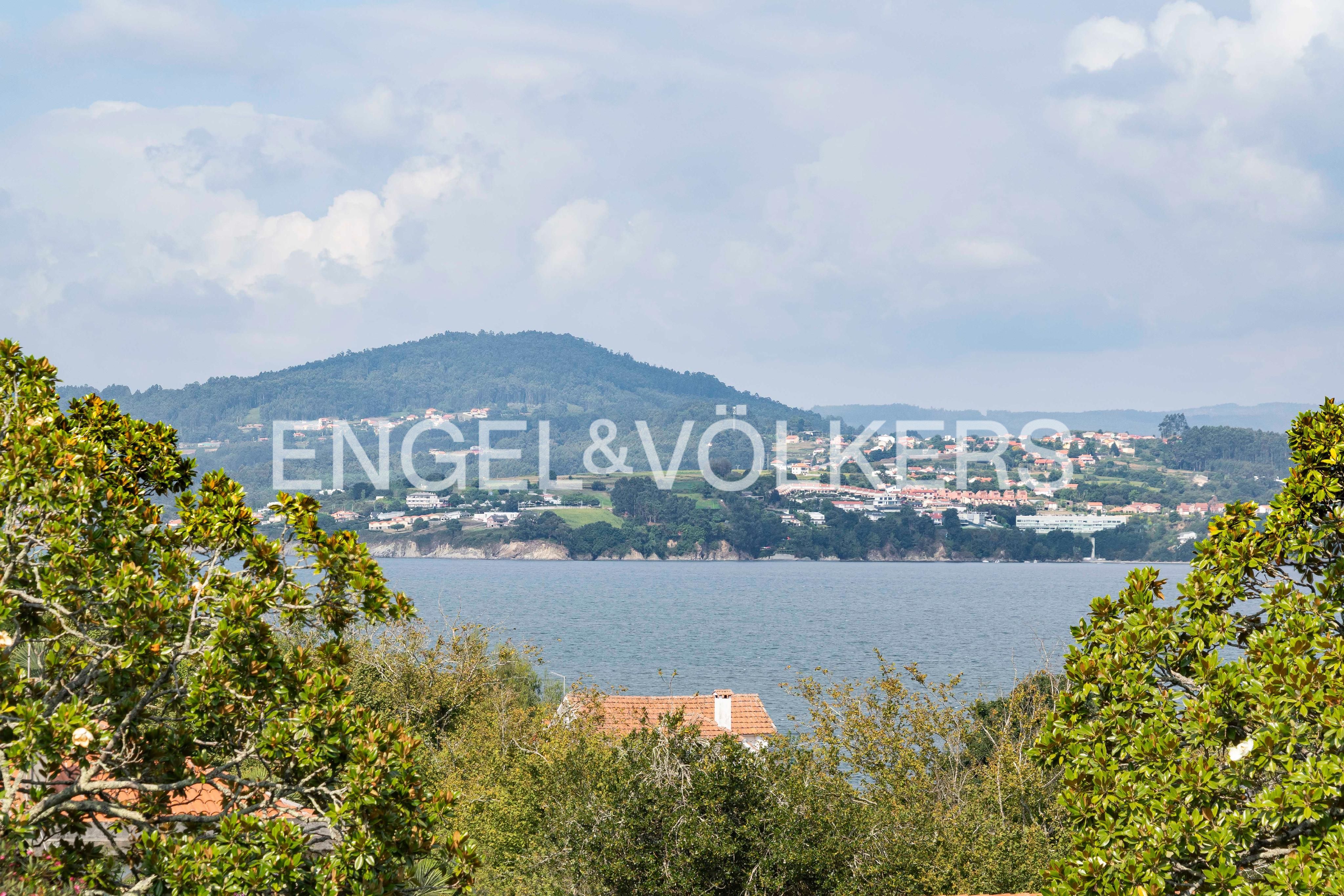 House or chalet for sale in Bergondo  with Heating, Private garden and Storage room