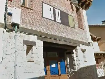 Local comercial de lloguer a Calle el Parque 3, imagen 3