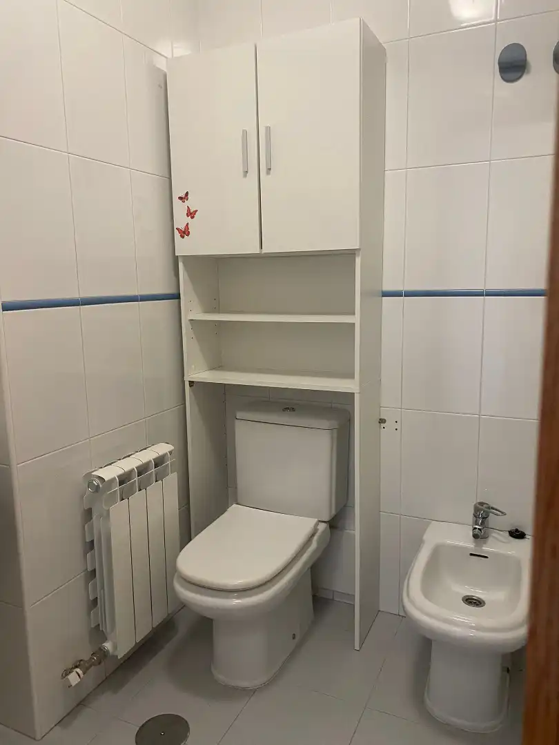 Baño de Piso en venta en Brión con Calefacción, Parquet y Piscina
