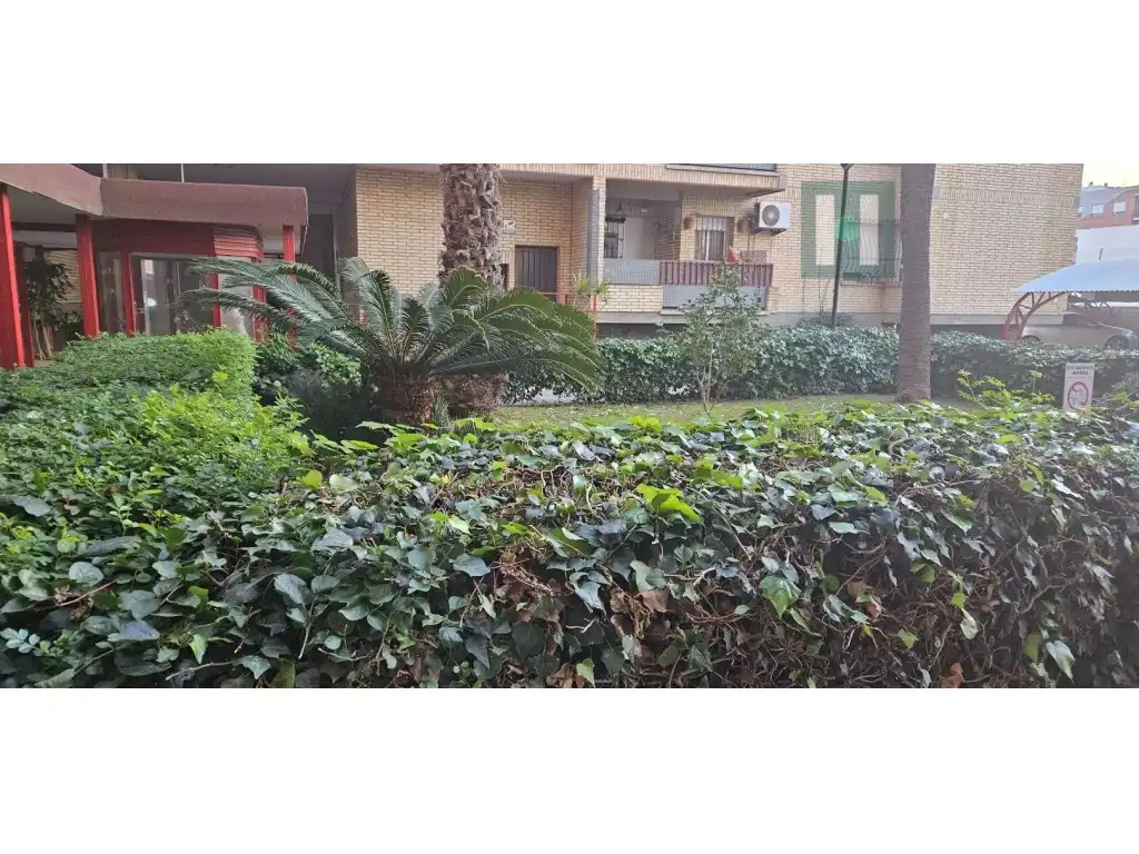 Piso en venta en Calle Ángel Bruna, Alameda