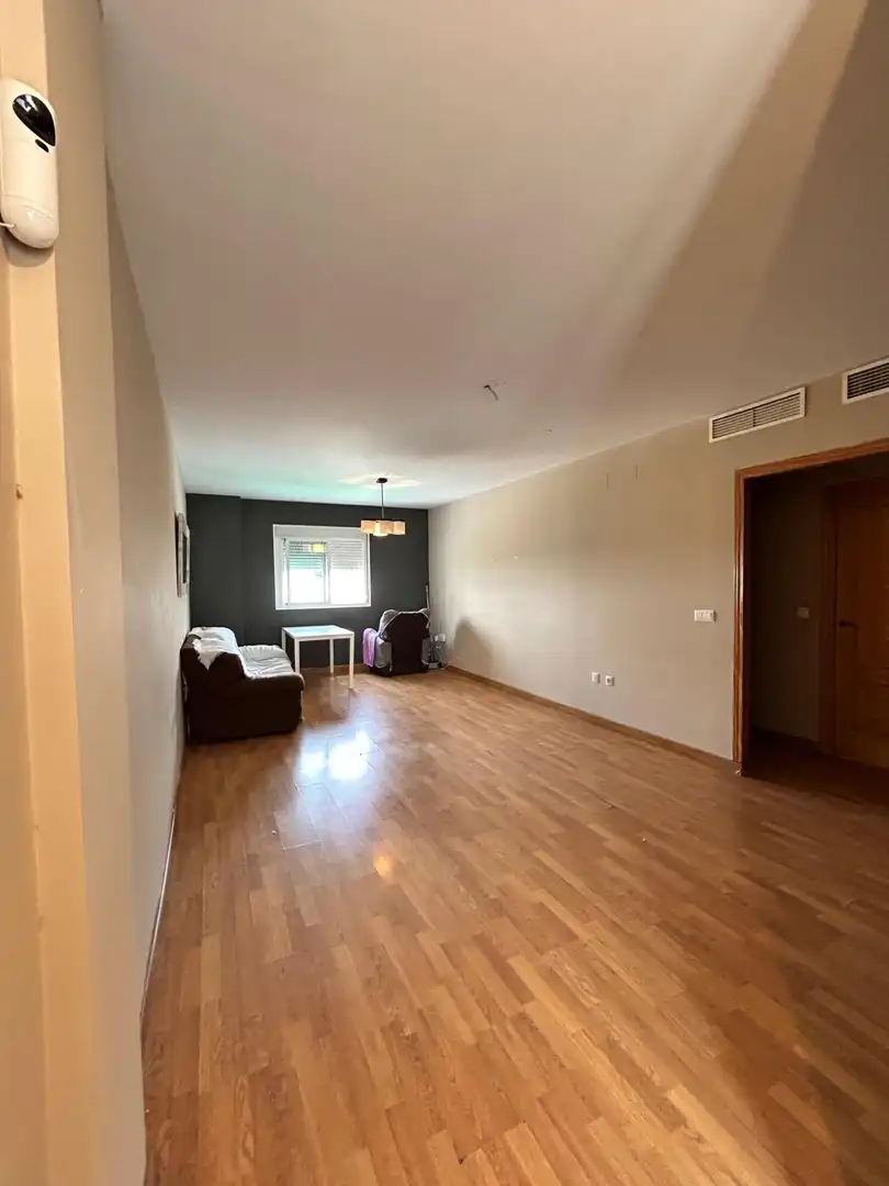 Sala de estar de Casa o chalet en venta en Dos Hermanas con Aire acondicionado, Parquet y Trastero