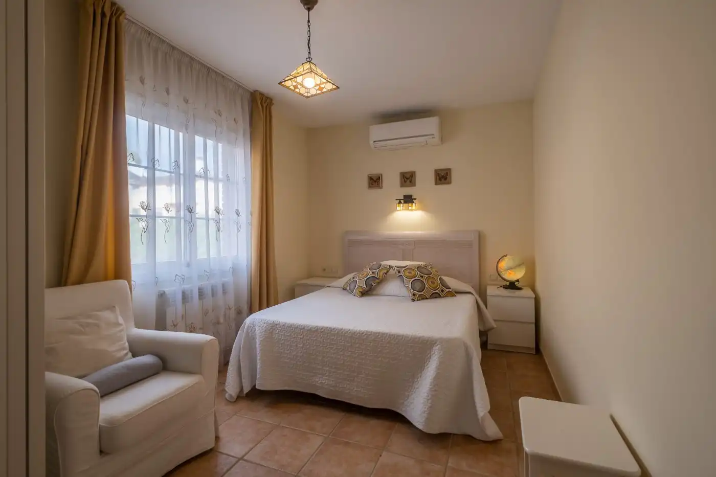 Dormitori de Casa adosada en venda en Salou amb Aire condicionat, Calefacció i Jardí privat