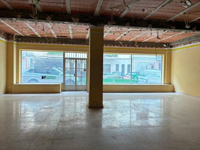 Local comercial en Alquiler en Azuaga
