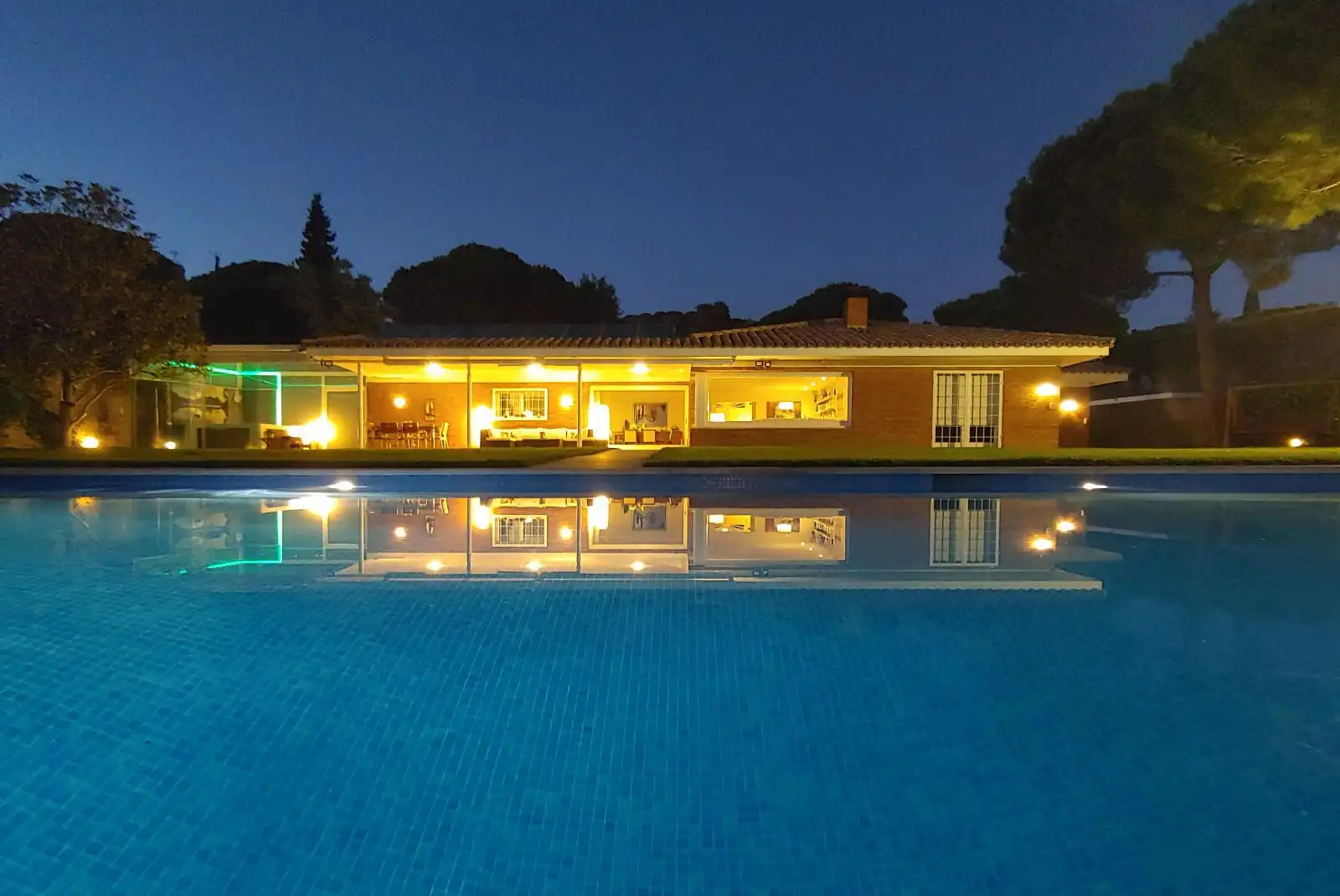 Piscina de Casa o chalet en venta en Sant Vicenç de Montalt con Aire acondicionado, Calefacción y Jardín privado