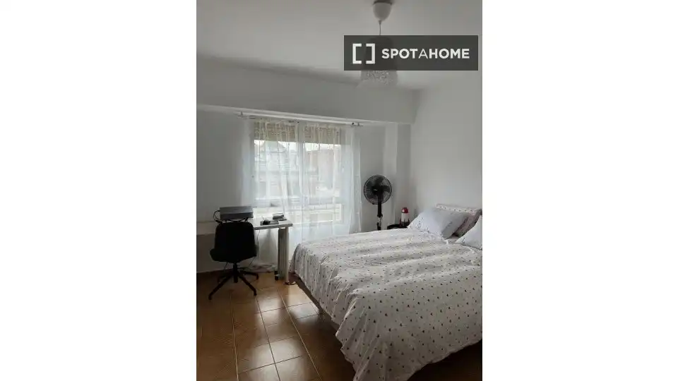 Flat with terrace to rent in Extramurs, imagen 10