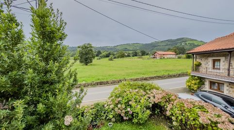 Foto 3 de Casa adosada en venda a Barrio el Yurro, Solórzano, Cantabria