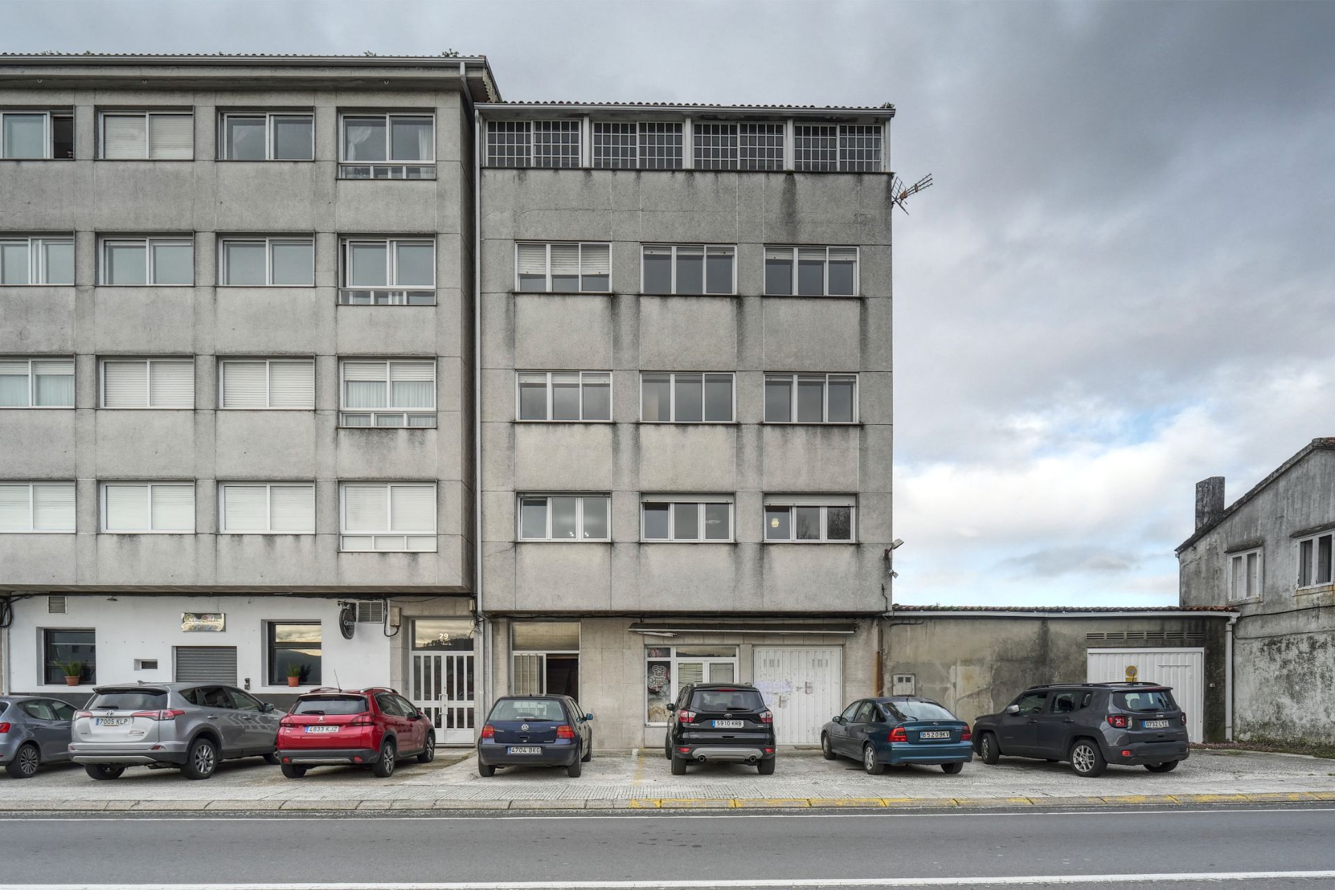 Vista exterior de Edificio en venta en Padrón