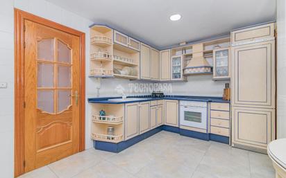 Kitchen of Flat for sale in  Granada Capital  with Heating and Balcony