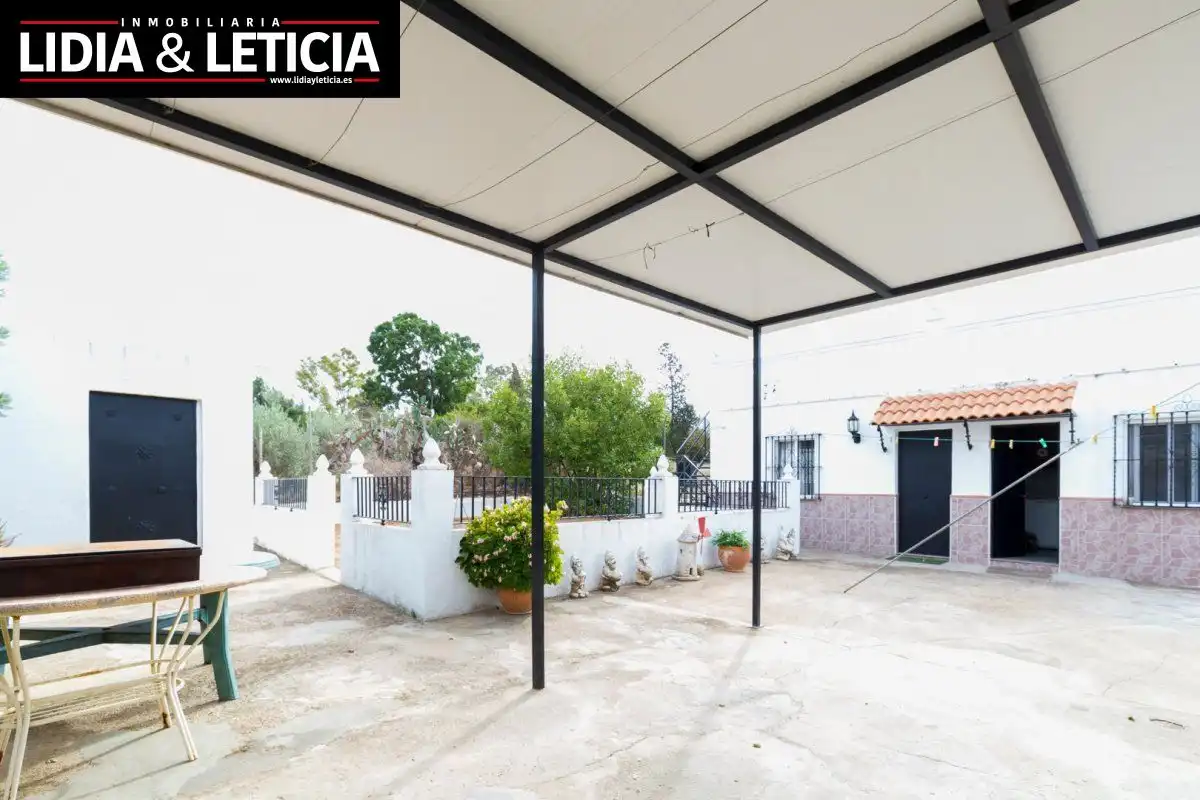 Terraza de Casa o chalet en venta en Alcalá de Guadaira con Aire acondicionado, Calefacción y Jardín privado