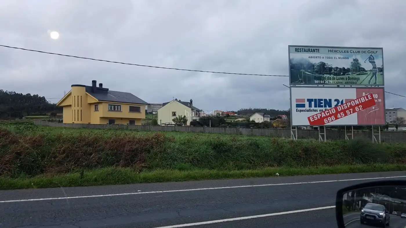 Terreni e lotti in affitto a Avenida Fisterra 134