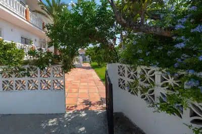 Vista exterior de Casa o chalet en venta en Torremolinos con Aire acondicionado, Calefacción y Jardín privado