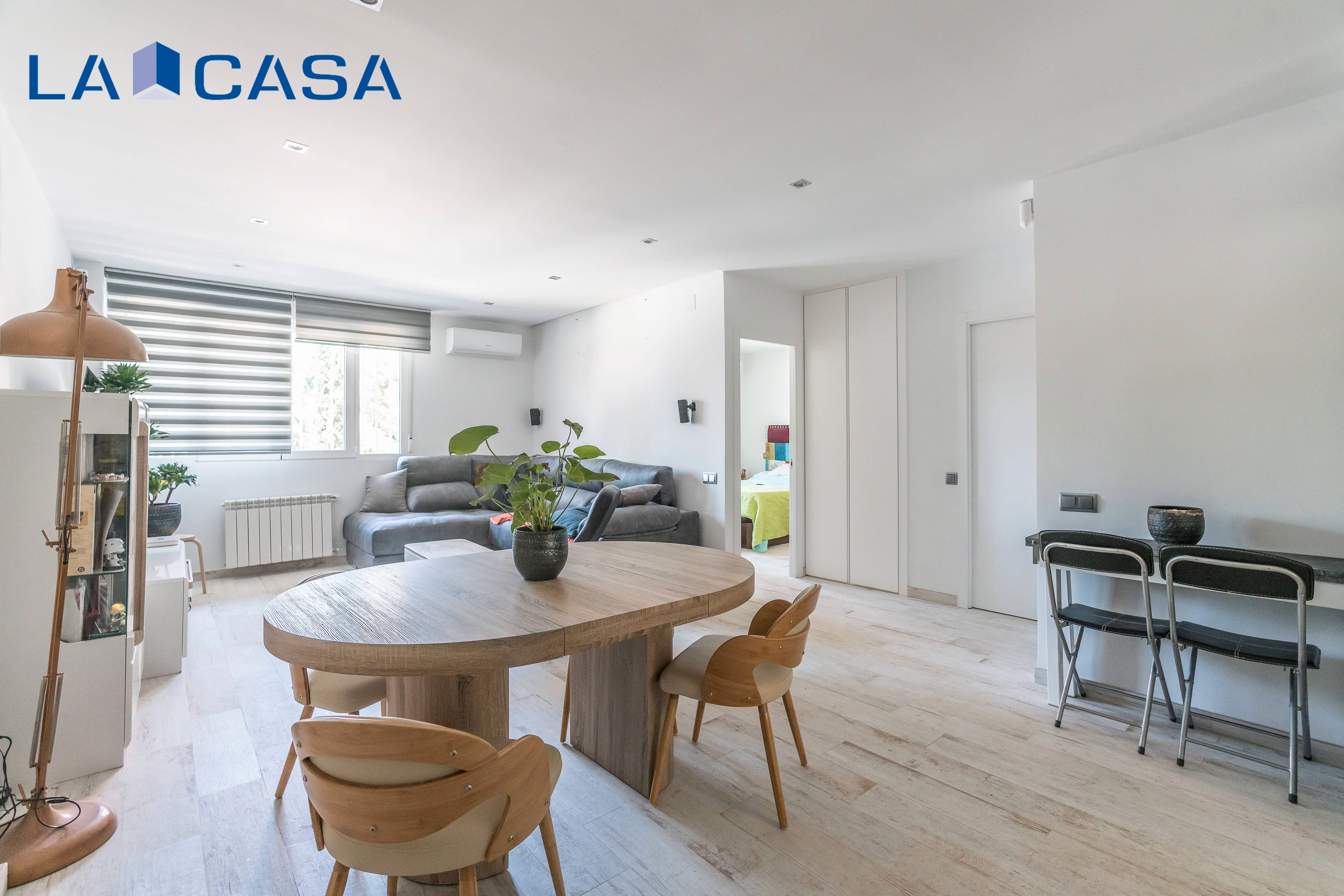 Sala de estar de Piso en venta en  Madrid Capital con Calefacción