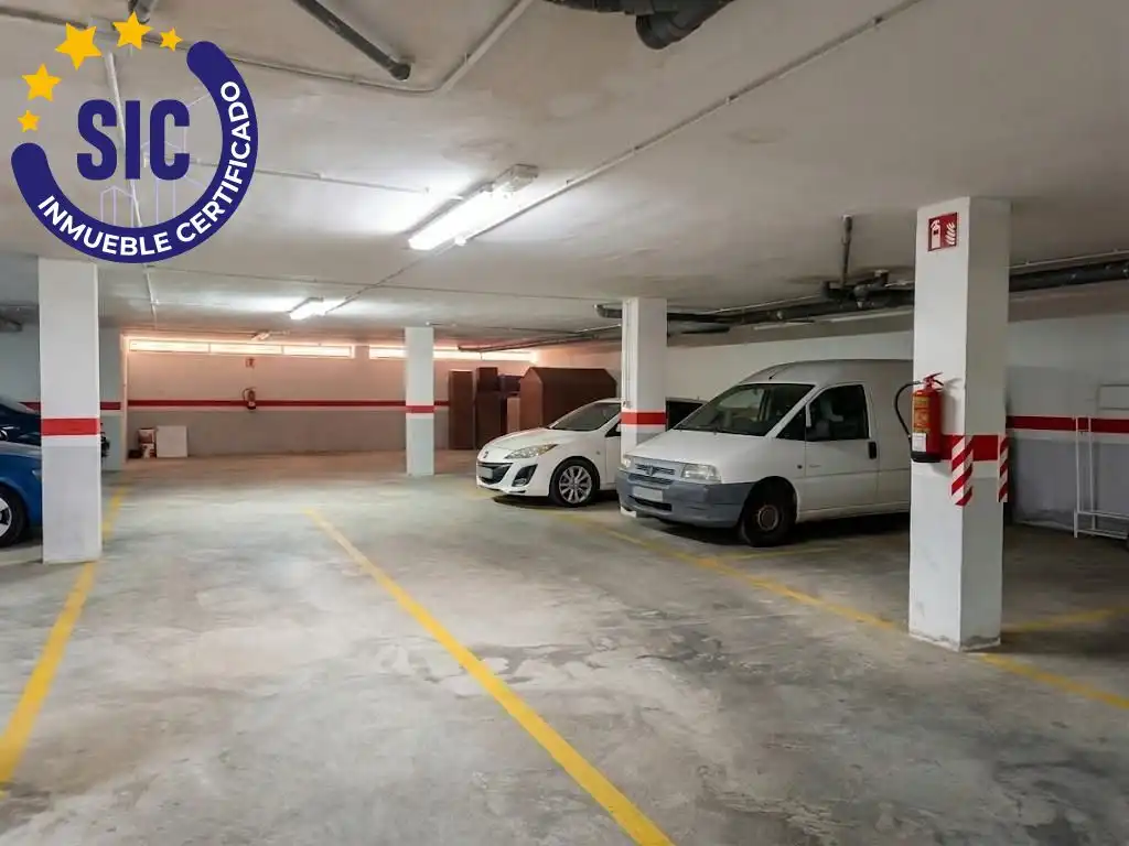 Aparcament de Garatge en venda en La Pobla Llarga