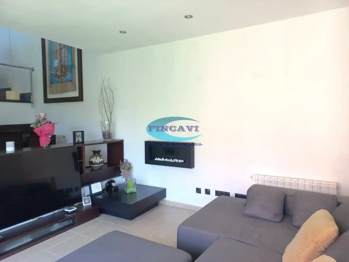 Sala de estar de Casa o chalet en venta en L'Ametlla del Vallès con Calefacción y Piscina