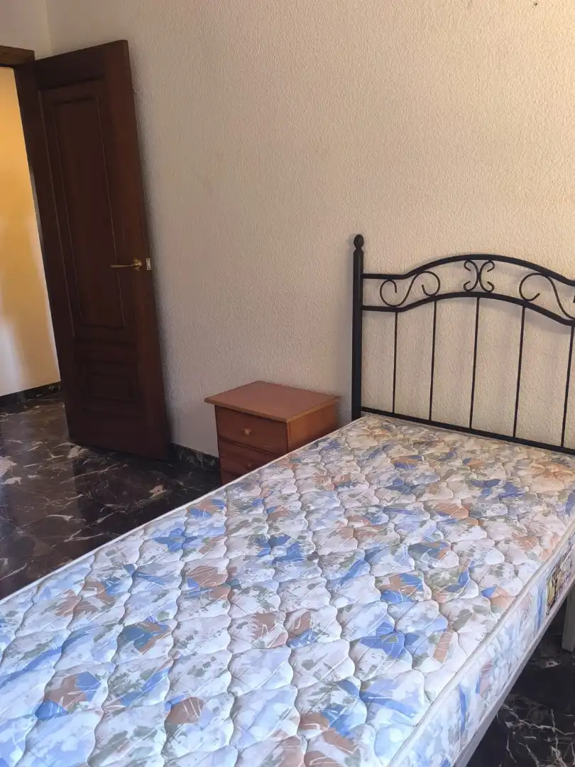 Wohnung zur Miete in Camino de Ronda, 212, Pajaritos