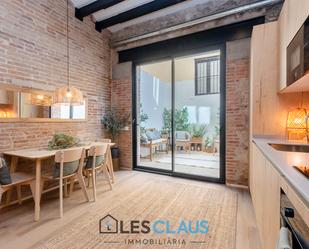 Exterior view of Planta baja for sale in  Barcelona Capital  with Air Conditioner, Heating and Parquet flooring