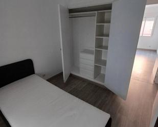 Dormitori de Apartament per a compartir en Azuqueca de Henares amb Aire condicionat