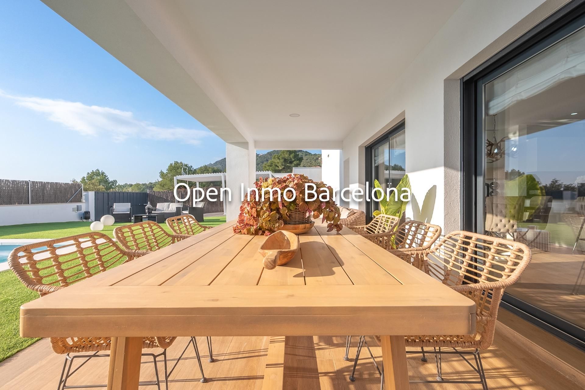 Terrace of House or chalet for sale in Canyelles