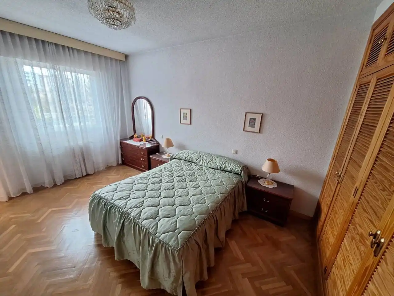 Dormitori de Casa adosada en venda en Fuenlabrada amb Calefacció i Jardí privat