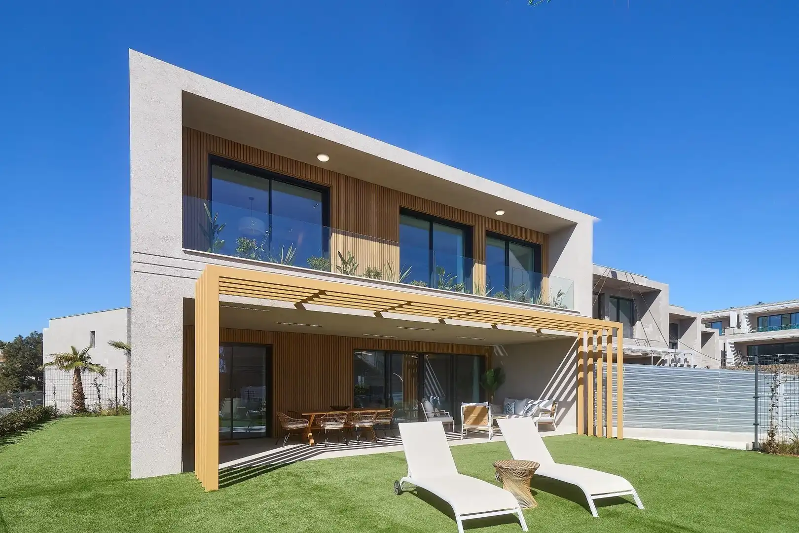 Casa adosada en venta en El Faro de Calaburra - Chaparral