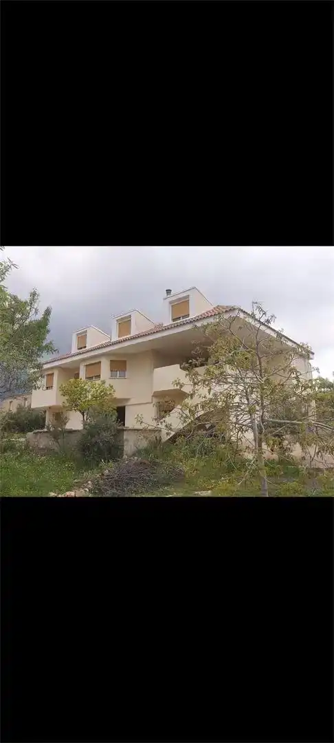 Vista exterior de Casa o xalet en venda en Peñas de San Pedro