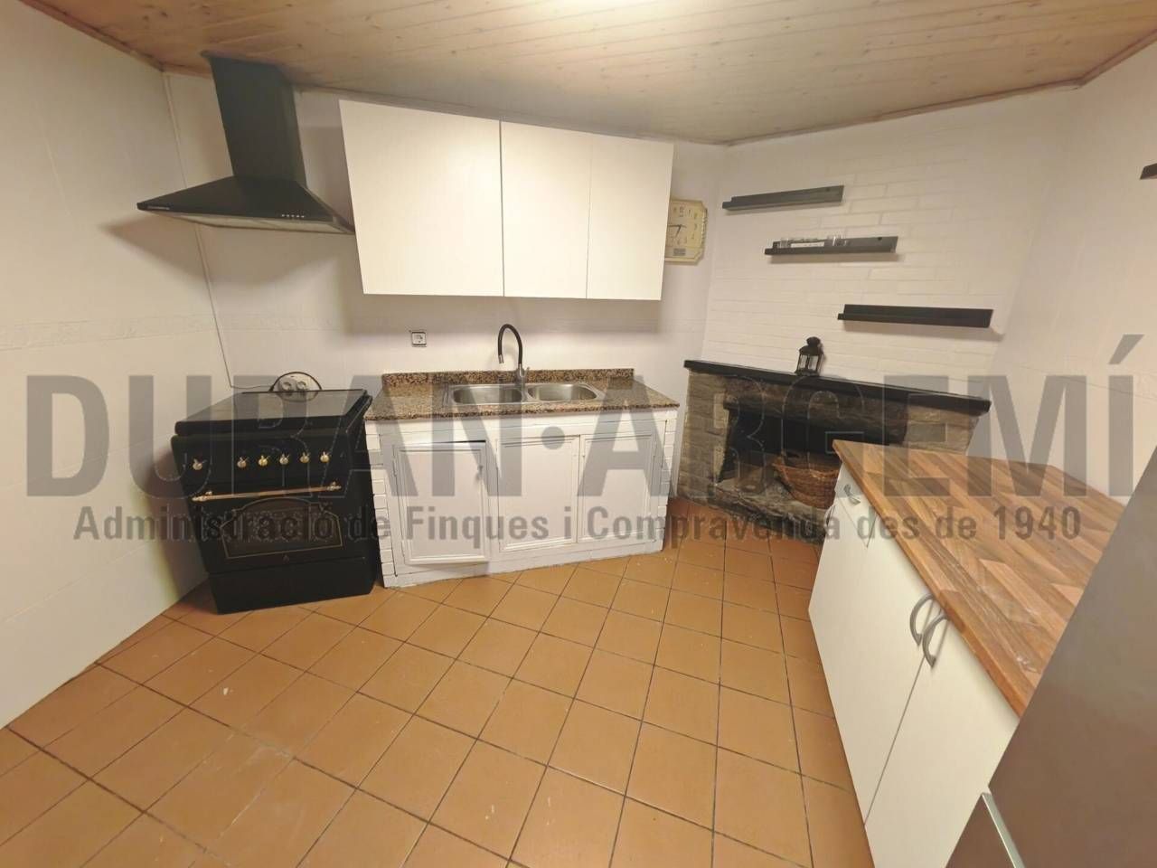 Flat for sale in Osca, La Maurina