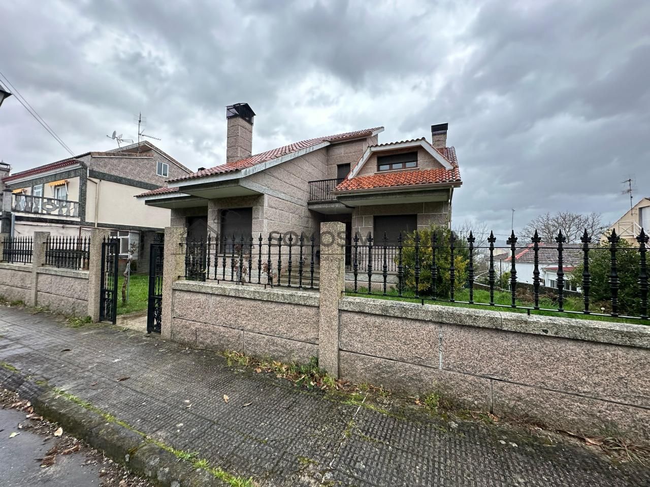 Exterior view of House or chalet for sale in O Carballiño    with Private garden and Terrace