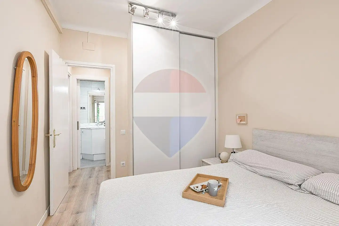 Habitación de Piso en venta en Barcelona con Aire acondicionado, Calefacción y Balcón