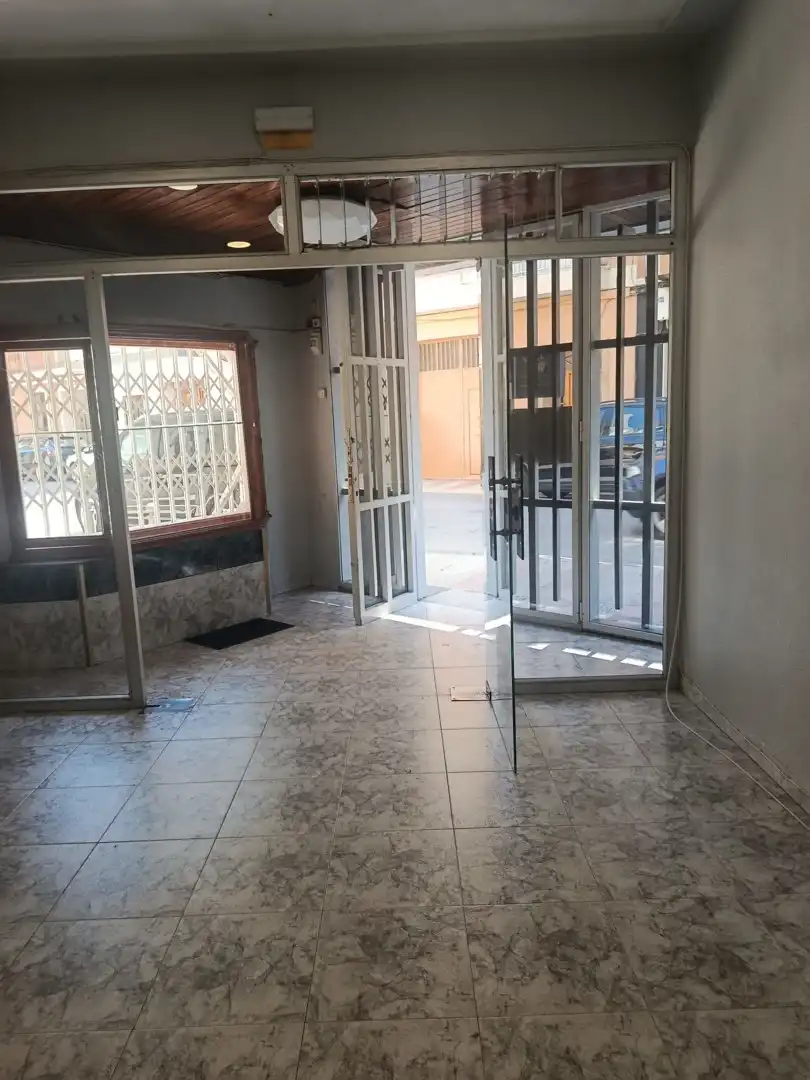 Local comercial en venda a Benifaió, imagen 2