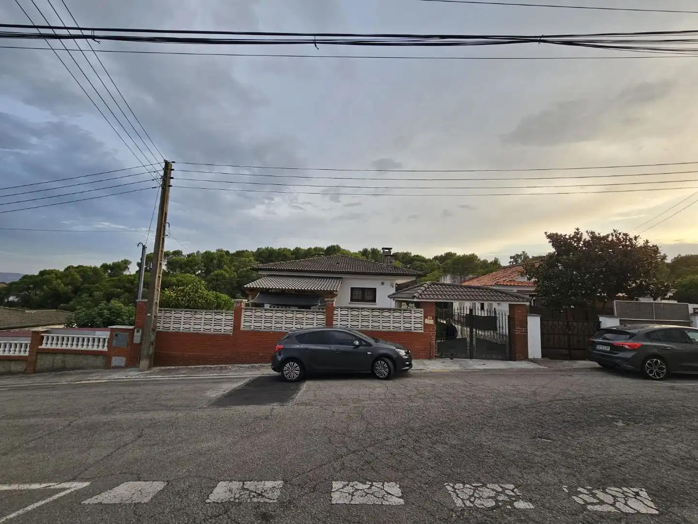 Casa amb jardí en venda a Carrer del Capcir 14, imagen 2