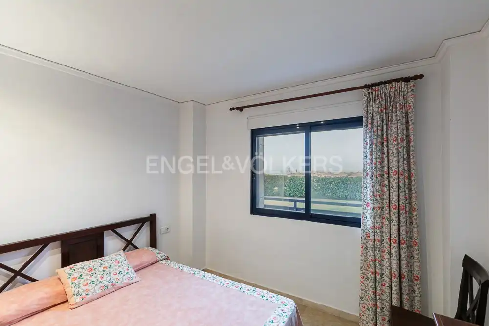 Habitación de Apartamento en venta en Xeraco con Aire acondicionado, Calefacción y Jardín privado