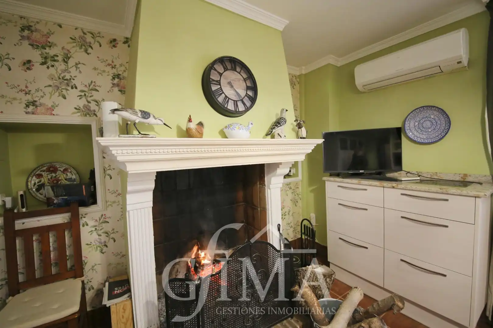 Living room of Houses for sale in Argamasilla de Alba  with Air Conditioner, Heating and Terrace
