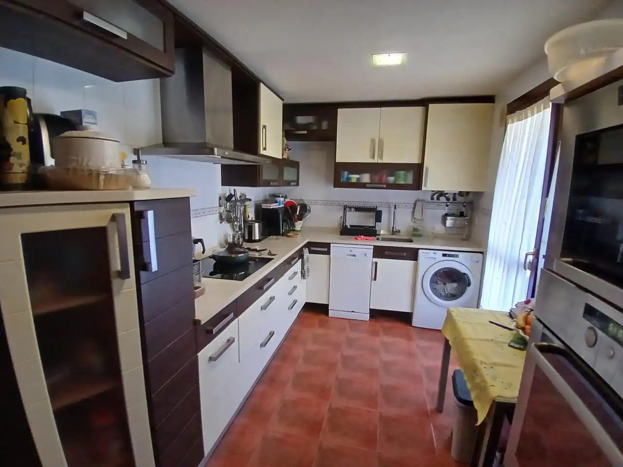 Küche von Einfamilien-Reihenhaus zum Verkauf in Castro-Urdiales mit Heizung, Privatgarten und Terrasse