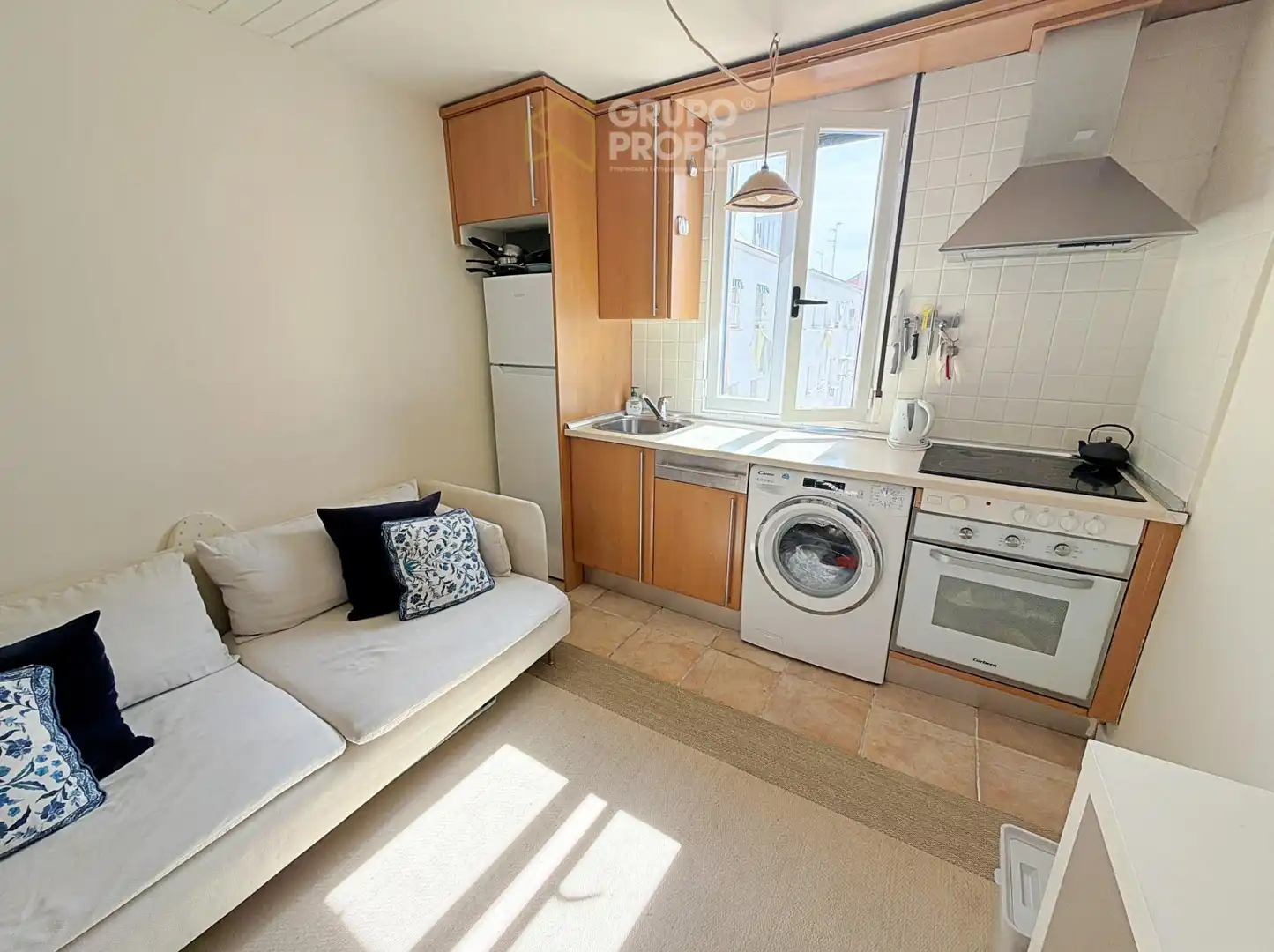 Cocina de Piso de alquiler en Madrid con Aire acondicionado, Calefacción y Amueblado
