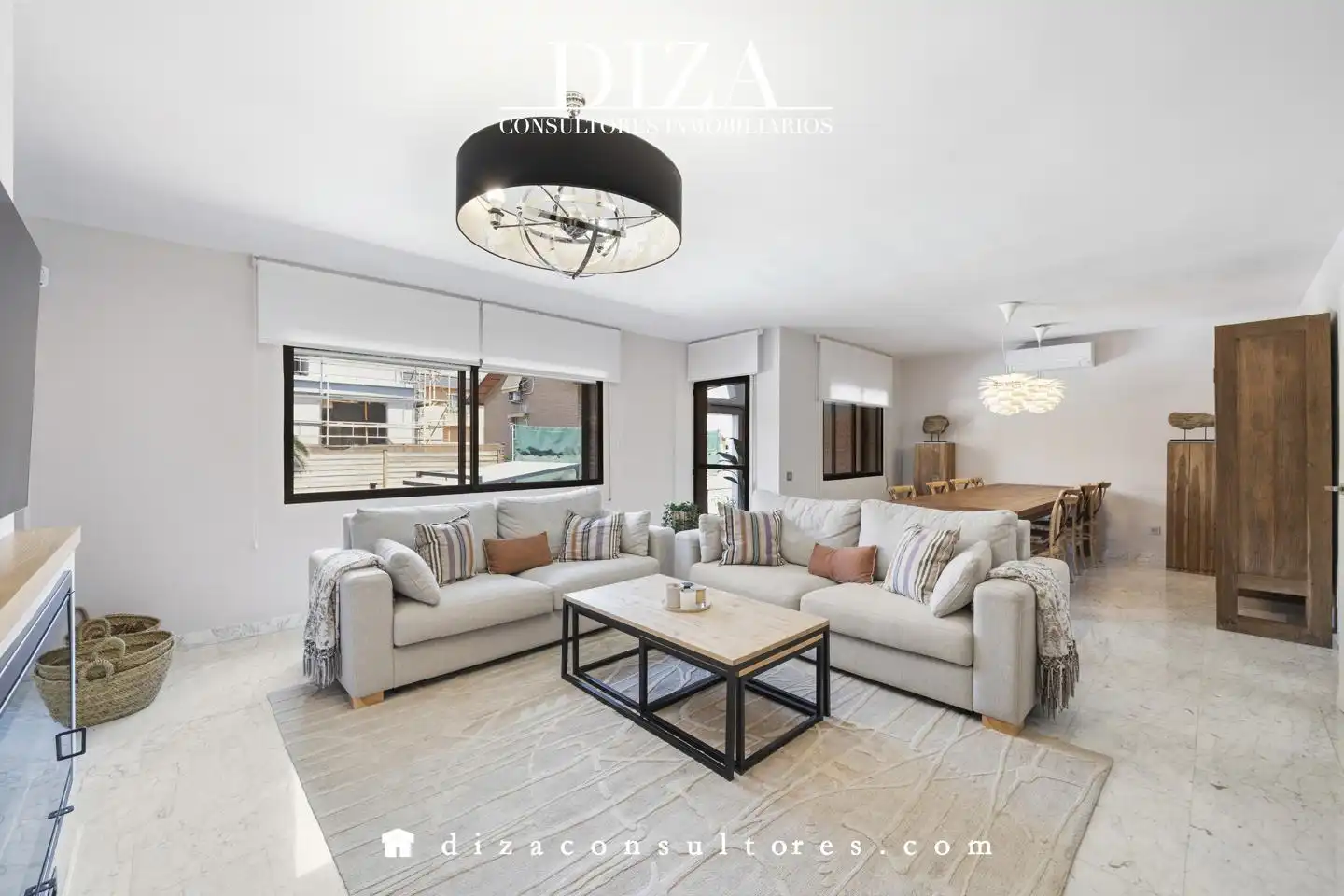 Living room of Houses for sale in Madrid  with Air Conditioner, Heating and Terrace