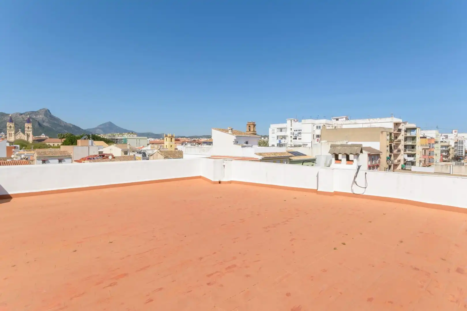 Vista exterior de Piso en venta en Gandia con Aire acondicionado, Calefacción y Terraza