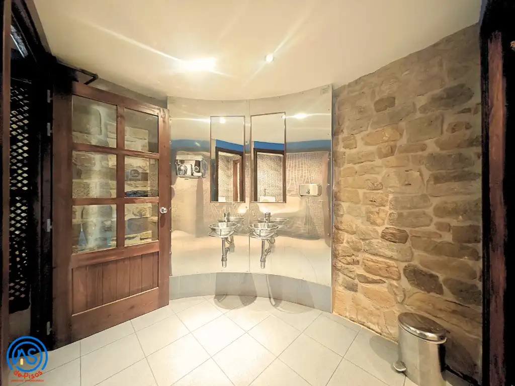 Bathroom of Houses for sale in Sos del Rey Católico  with Air Conditioner, Heating and Private garden