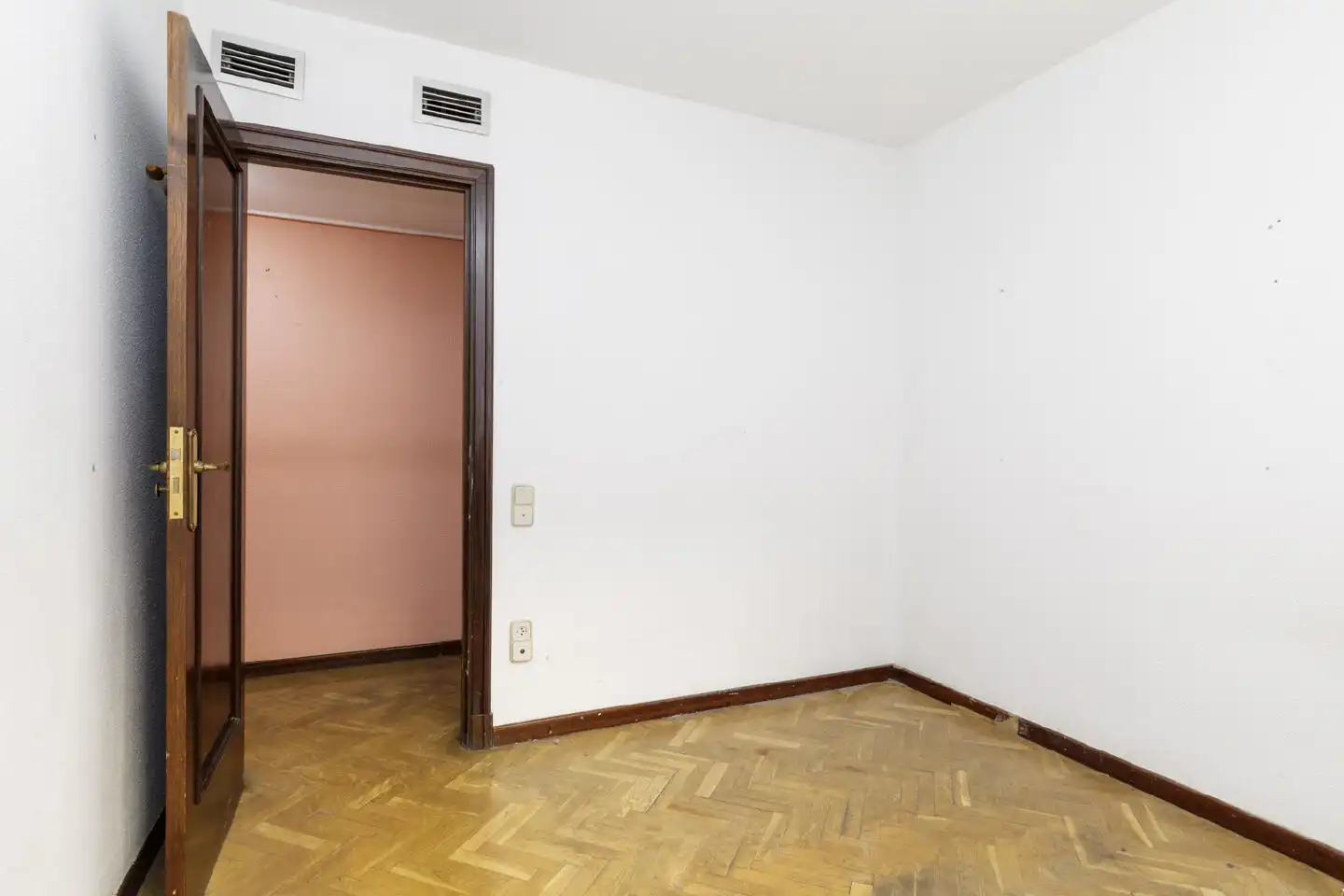 Habitación de Piso en venta en Zaragoza