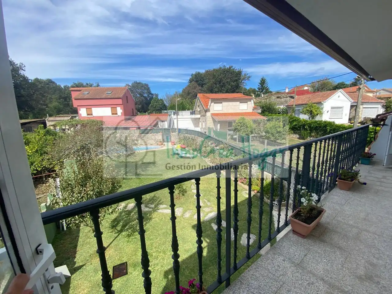 Jardí de Casa o xalet en venda en Vigo  amb Calefacció, Jardí privat i Terrassa